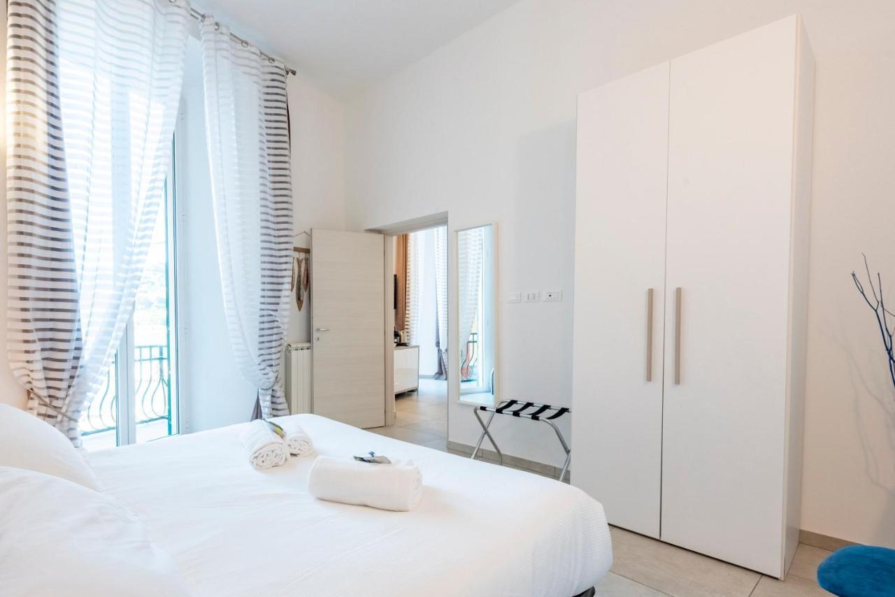 Alla Casa Rosa Al Mare, Central Seafront Stay With Free Private Garage, Air Conditionig, Wi-Fi, Ideal Choice For A Relaxing And Exciting Coastal Escape Rapallo Exterior photo