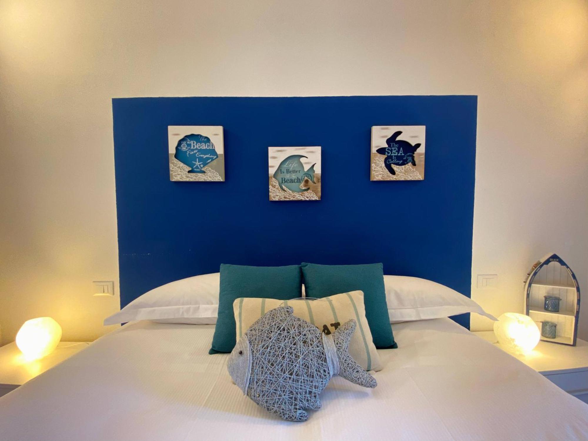 Alla Casa Rosa Al Mare, Central Seafront Stay With Free Private Garage, Air Conditionig, Wi-Fi, Ideal Choice For A Relaxing And Exciting Coastal Escape Rapallo Exterior photo